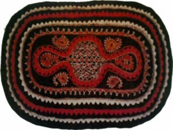 عرضه کننده فرش نمدی قدیمی برجسته