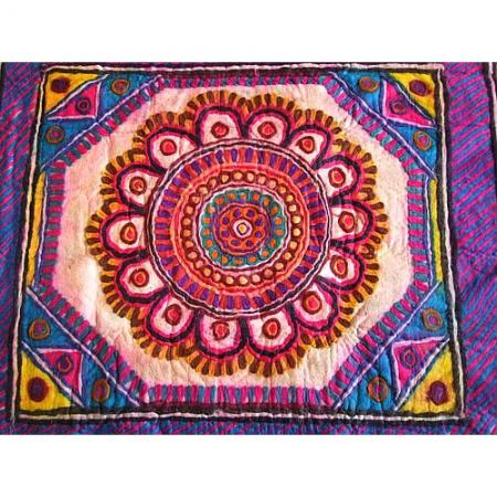 فرش نمد مدل آفتاب را بیشتر بشناسید