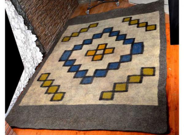 سفارش نمد فرش مستطیل به صورت انبوه