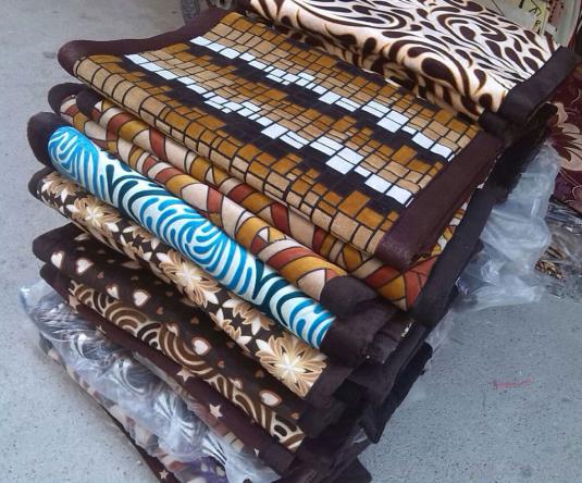 توزیع کننده انواع تشک کناره نمدی