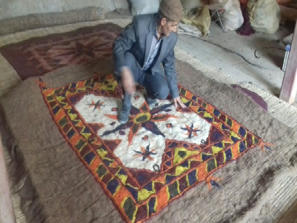 بازار فروش زیرانداز نمدی پشمی باکیفیت