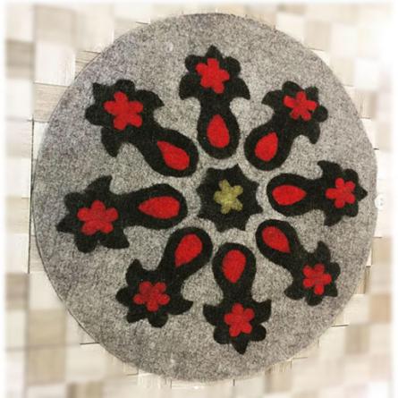 فروشنده فرش نمدی قدیمی باکیفیت