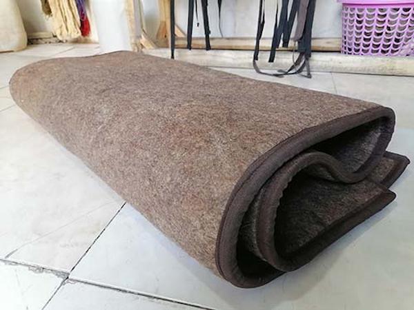 بررسی بازار داخلی تشک نمدی طبی