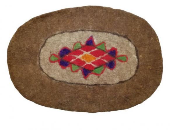 مزایا درمانی بی نظیر فرش نمدی پشمی