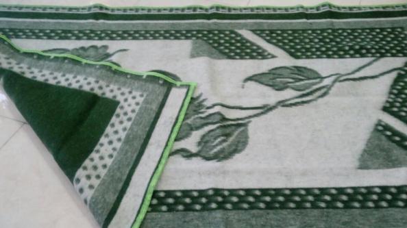 مزایای استفاده از پتو نمدی طرح دار