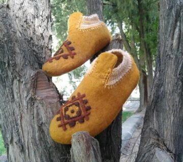 کفش نمدی پشمی دخترانه