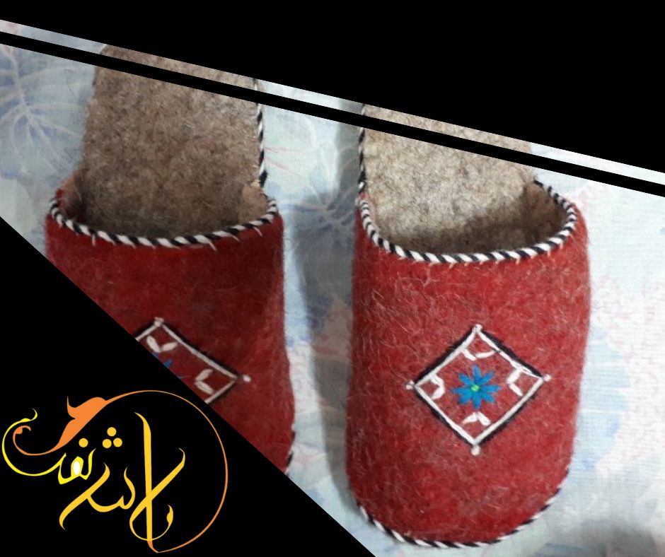 دمپایی نمدی