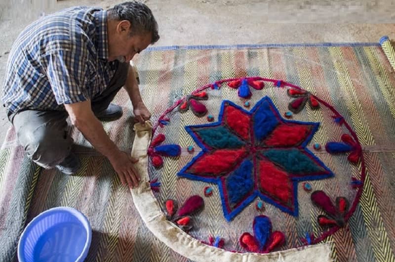 عرضه نمد سنتی کرمانشاه