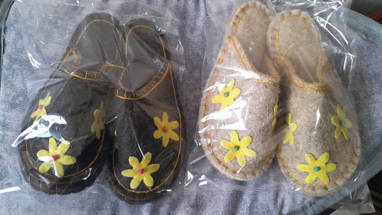 خرید اینترنتی دمپایی نمدی